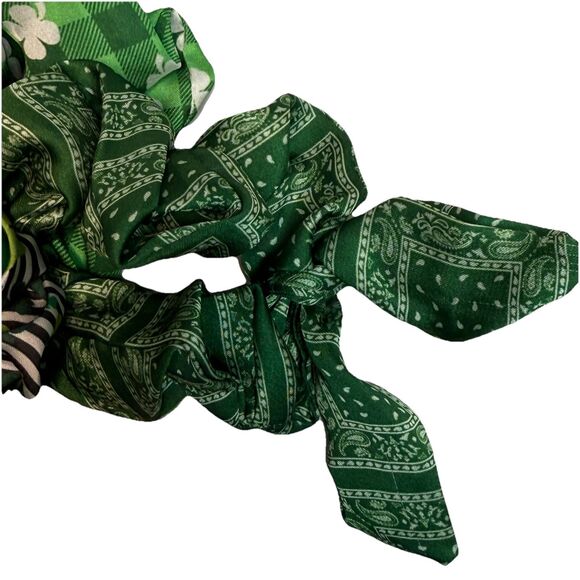 Bundle St Patrick’s Set Of 2 Leprechaun Hat Clips & 3 Pk Shamrock Scrunchies NEW - Picture 8 of 10